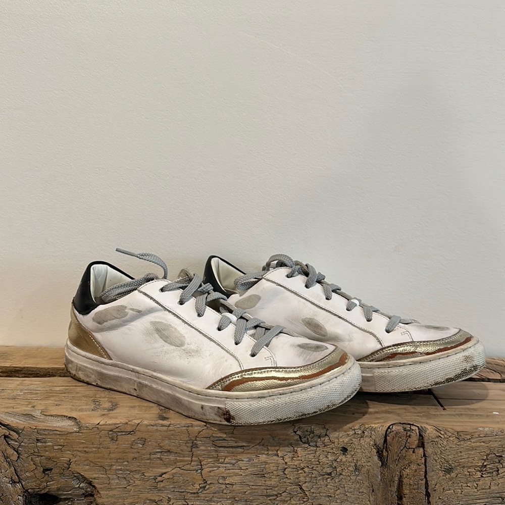 Women’s Silver Dollar Shoes x Chuckies New York